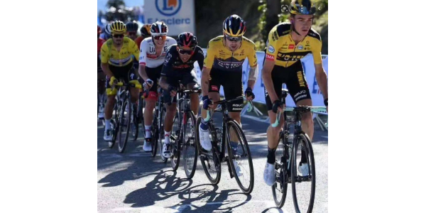 Nacer Bouhanni fue hospitalizado con una columna cervical fracturada